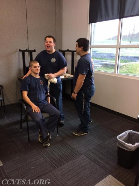 2016-2017 EST class practice splinting skills2016